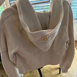 LuLulemon scuba jacket